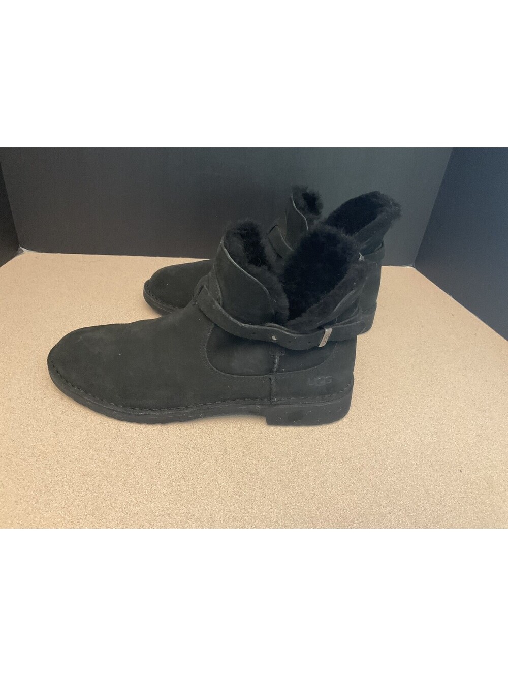 Womens UGG Classic Elisa Black Suede Shearling Lined Ankle Boots. Size 10. Nice! - Picture 5 of 8